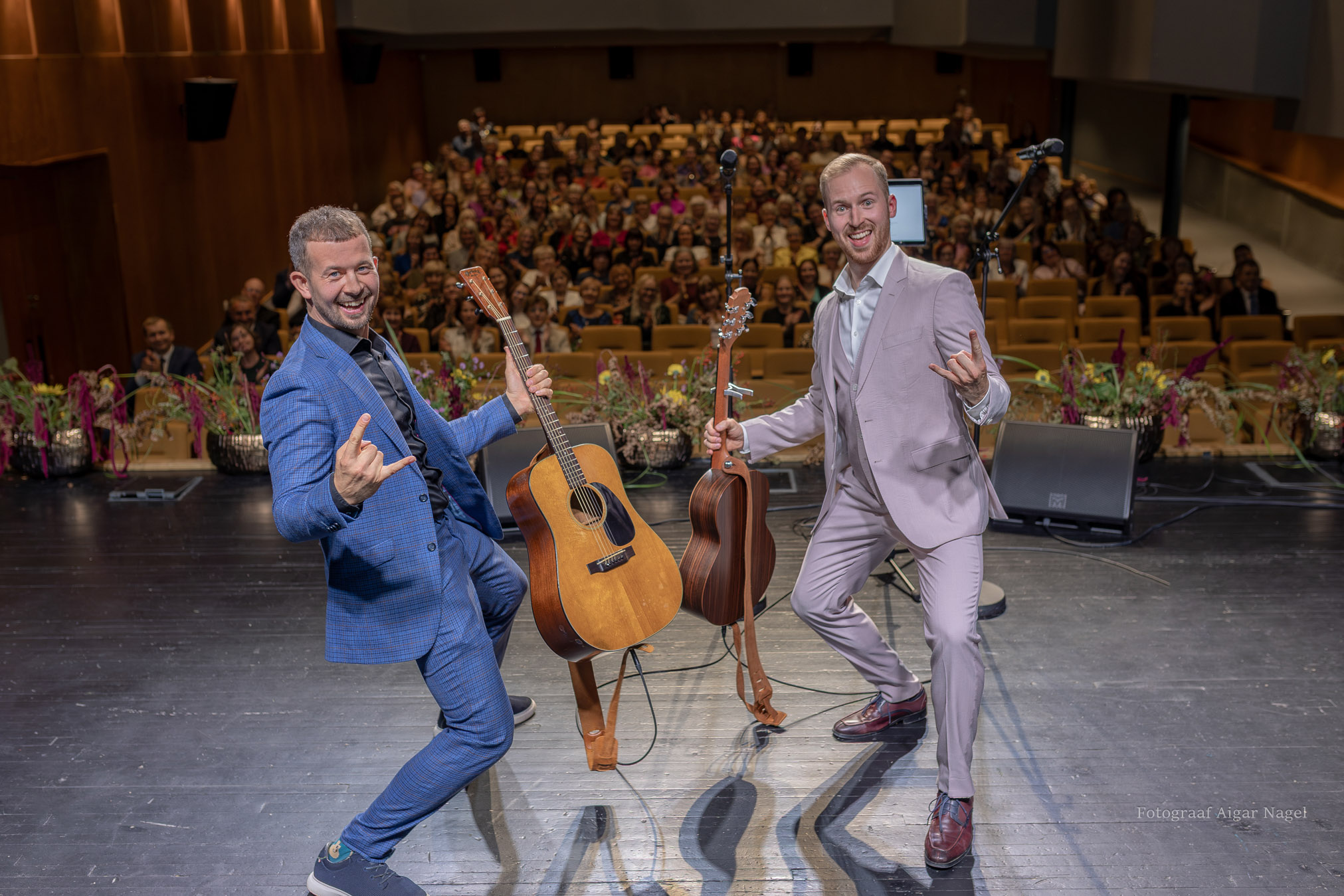 Väli- ja siseürituste fotograaf - Võrumaa I Põlvamaa I Setomaa I Antsla I lõpuaktuse pildistamine, sünnipäevad, firmapeod, suvepäevad, juubelid, ristsed, jõulupeod, tüdrukuteõhtu, kooli aktus, kooli lõpupidu, konverentsid, poissmeeste õhtu, juubel, matused I Fotograaf Aigar Nagel.